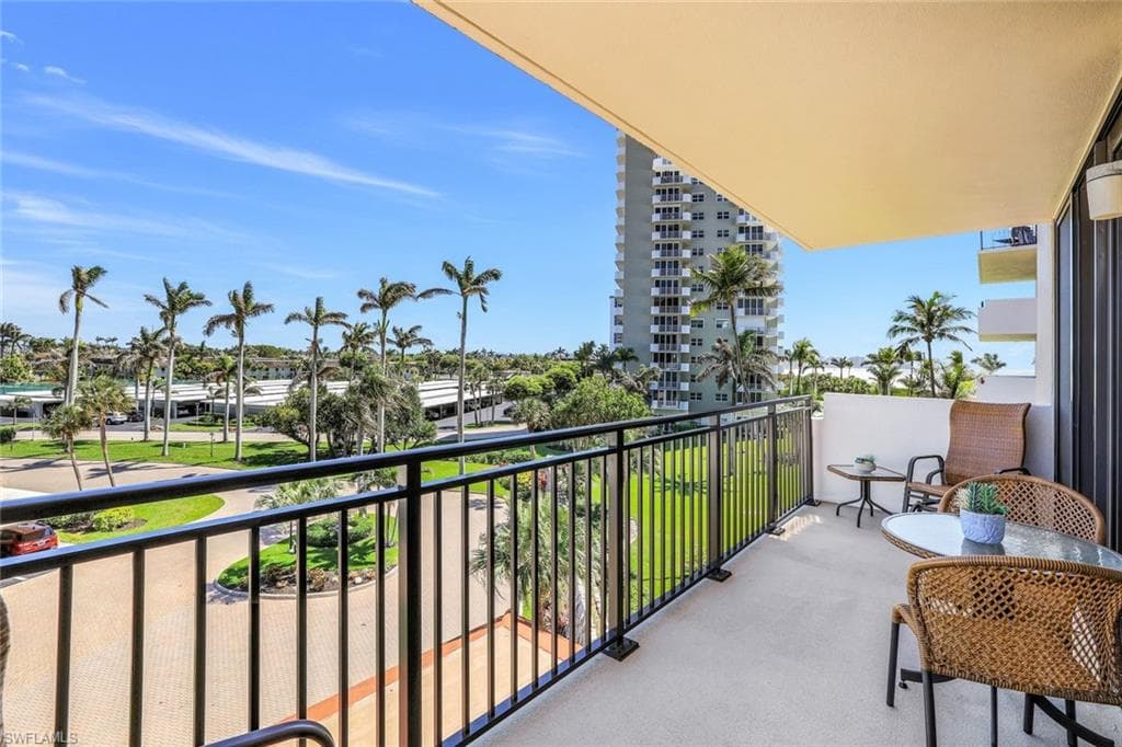 180 Seaview Ct 400, Marco Island, FL 34145-14