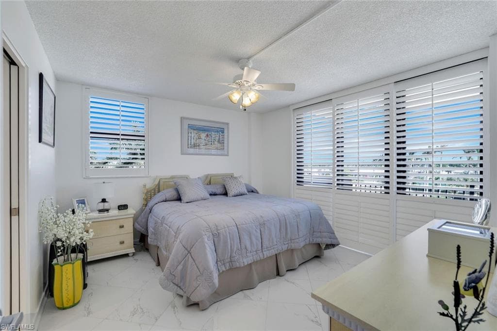 180 Seaview Ct 400, Marco Island, FL 34145-16