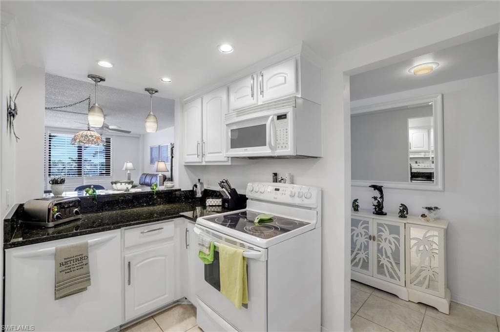 180 Seaview Ct 400, Marco Island, FL 34145-6