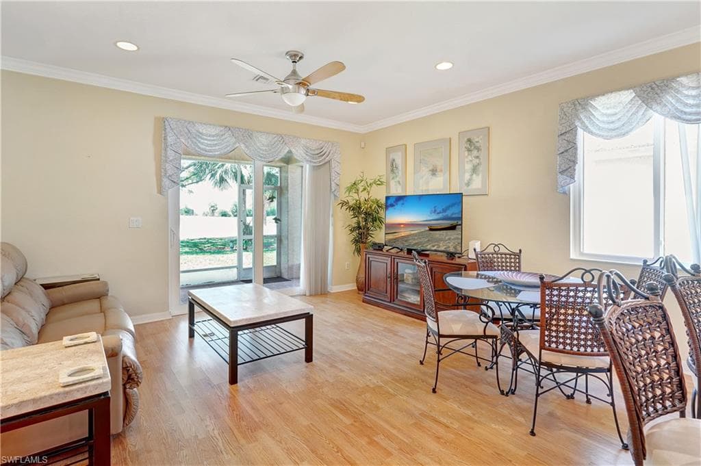 1892 Par Dr, Naples, FL 34120-18