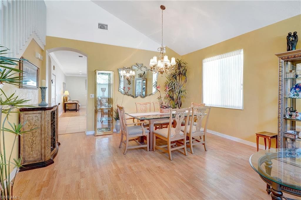 1892 Par Dr, Naples, FL 34120-24