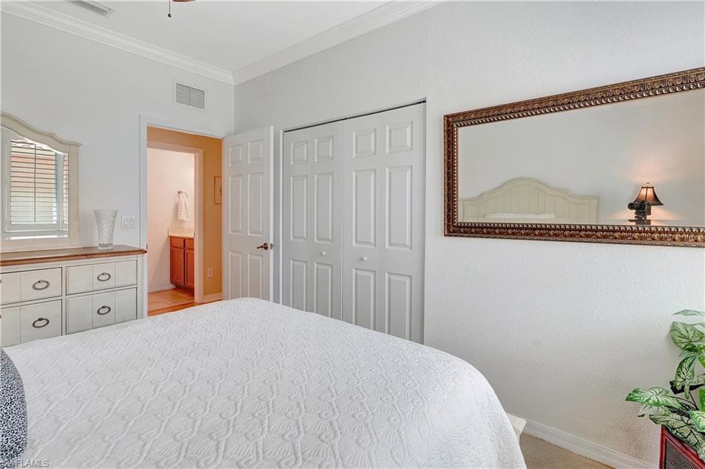 1892 Par Dr, Naples, FL 34120-36