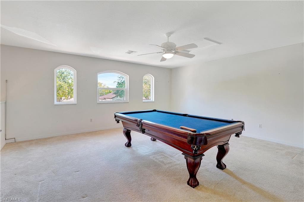 1892 Par Dr, Naples, FL 34120-41