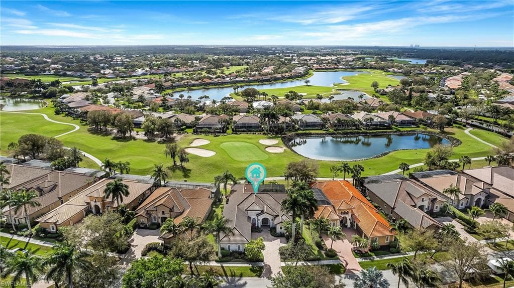 8910 Shenendoah Cir, Naples, FL 34113-38