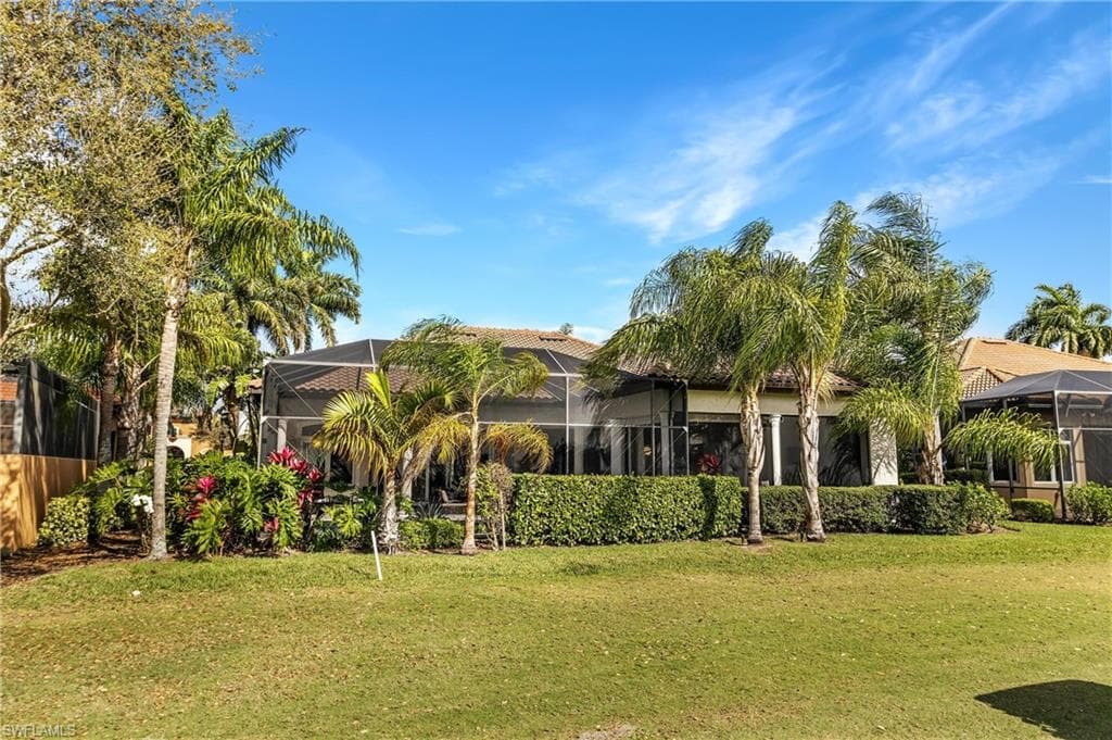 8910 Shenendoah Cir, Naples, FL 34113-40
