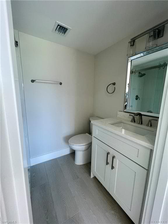 9 High Point Cir N 108, Naples, FL 34103-15