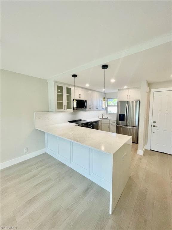 9 High Point Cir N 108, Naples, FL 34103-3