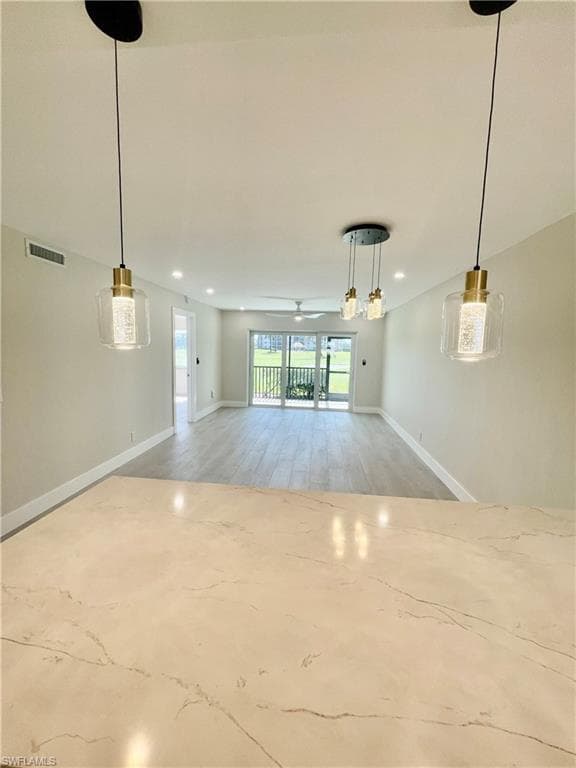 9 High Point Cir N 108, Naples, FL 34103-4