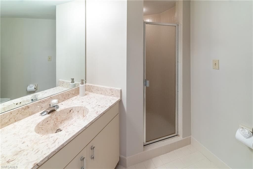 4901 Gulf Shore Blvd N 903, Naples, FL 34103-23