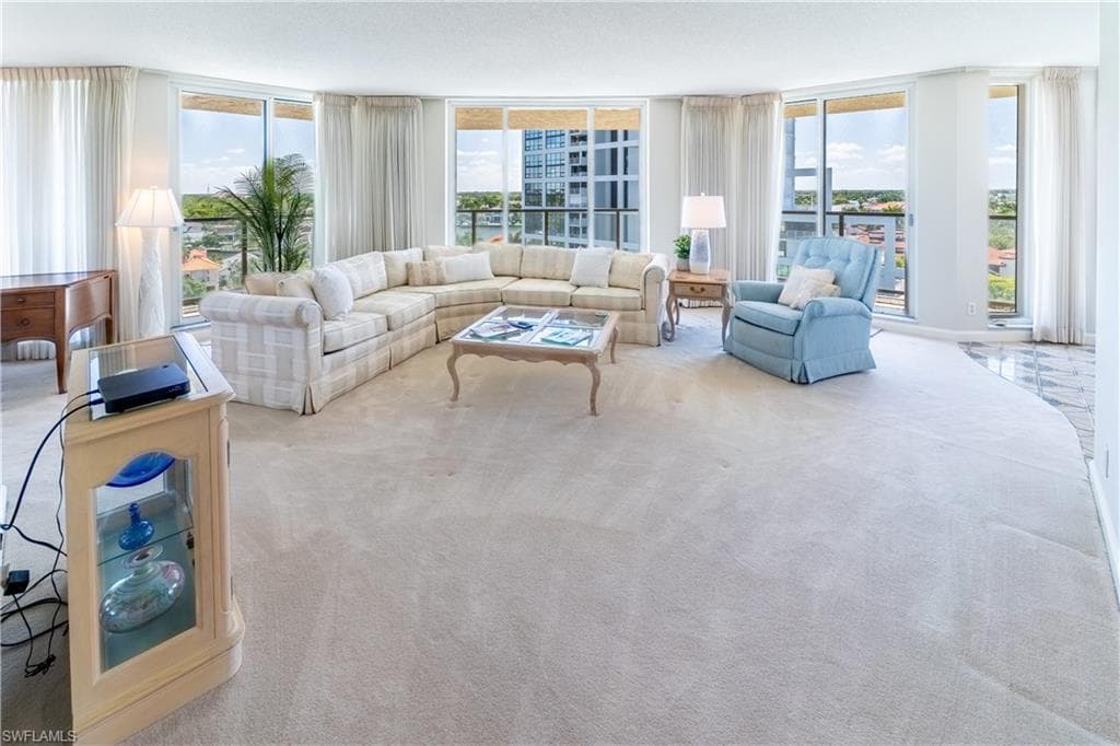 4901 Gulf Shore Blvd N 903, Naples, FL 34103-5