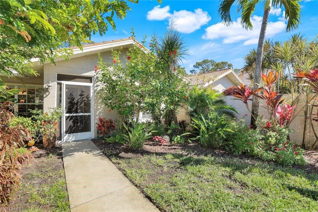 914 Augusta Blvd 7, Naples, FL 34113-2