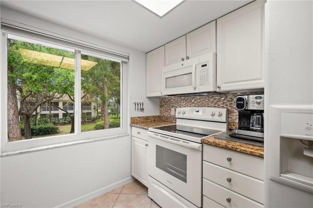 3136 Kings Lake Blvd 7546, Naples, FL 34112-10