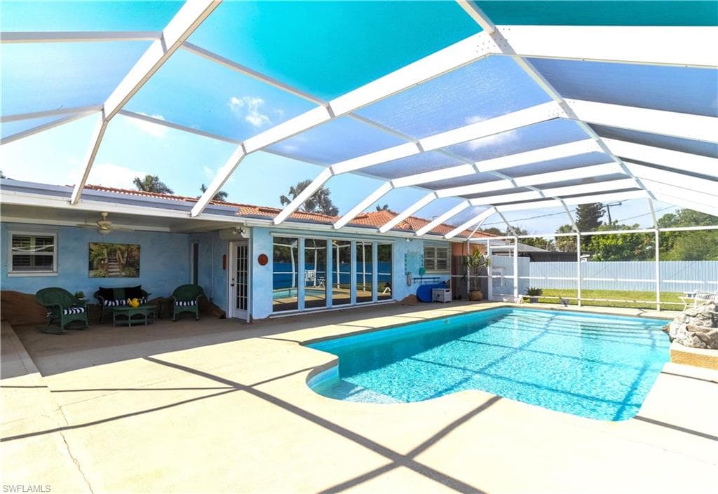 4101 29th Pl SW, Naples, FL 34116-4