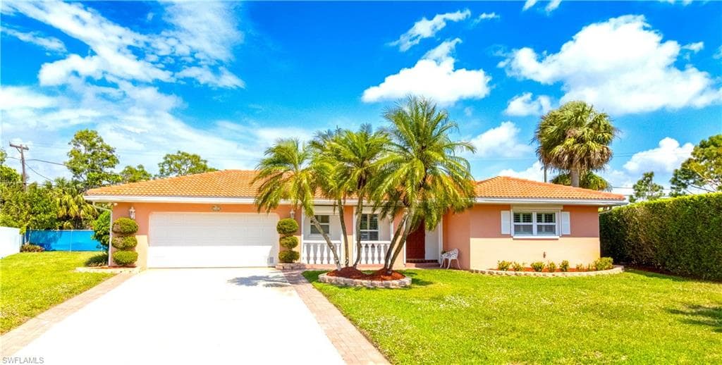 4101 29th Pl SW, Naples, FL 34116-6