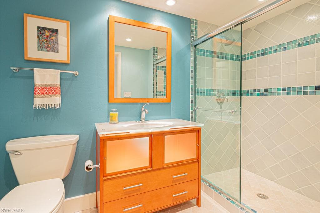 1325 7th St S 6a, Naples, FL 34102-19