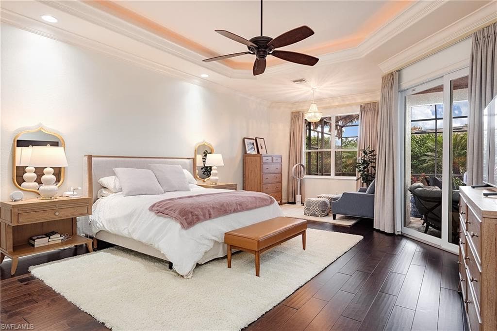819 Bentwood Dr, Naples, FL 34108-10