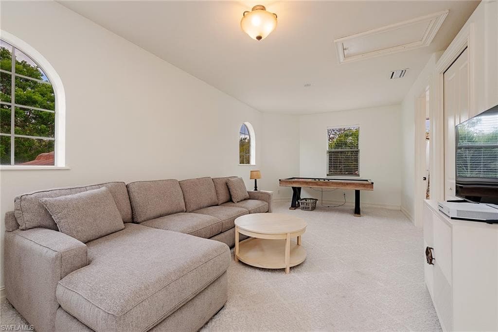 819 Bentwood Dr, Naples, FL 34108-15