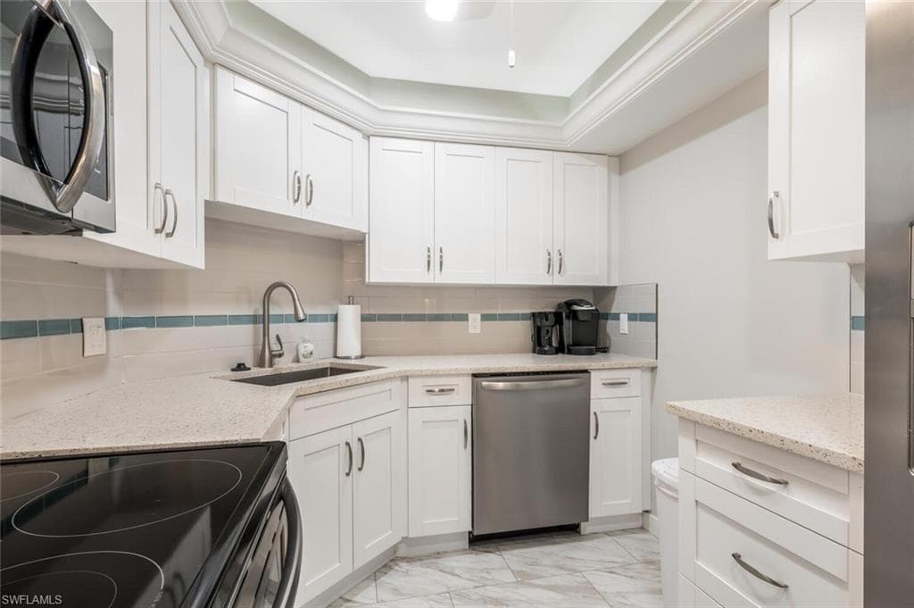 4005 Gulf Shore Blvd N 805, Naples, FL 34103-13