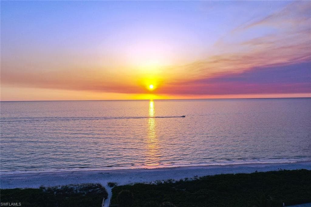 4005 Gulf Shore Blvd N 805, Naples, FL 34103-2