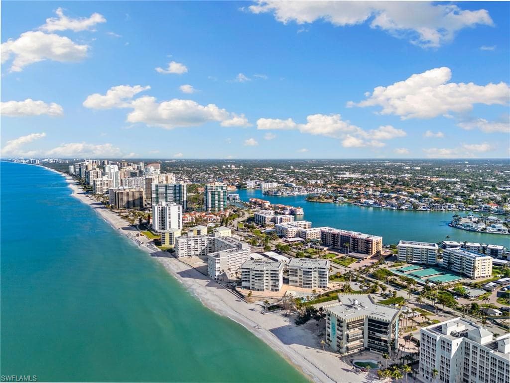 4005 Gulf Shore Blvd N 805, Naples, FL 34103-35
