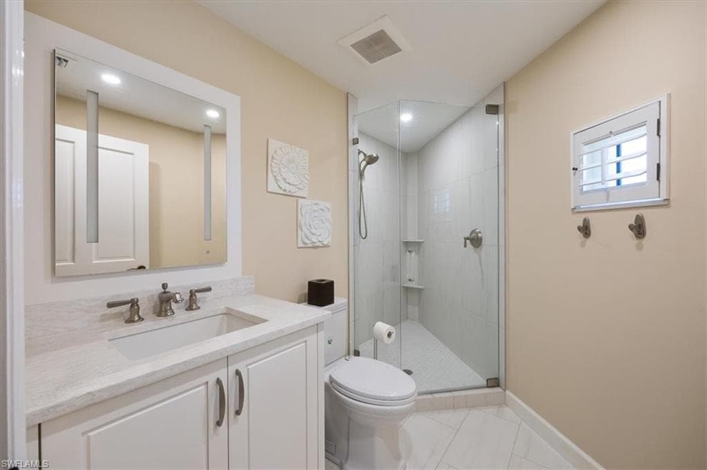 8231 Bay Colony Dr 1101, Naples, FL 34108-21