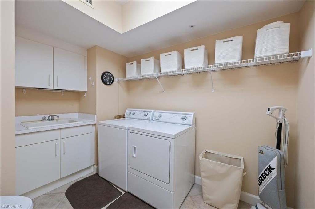 8231 Bay Colony Dr 1101, Naples, FL 34108-23