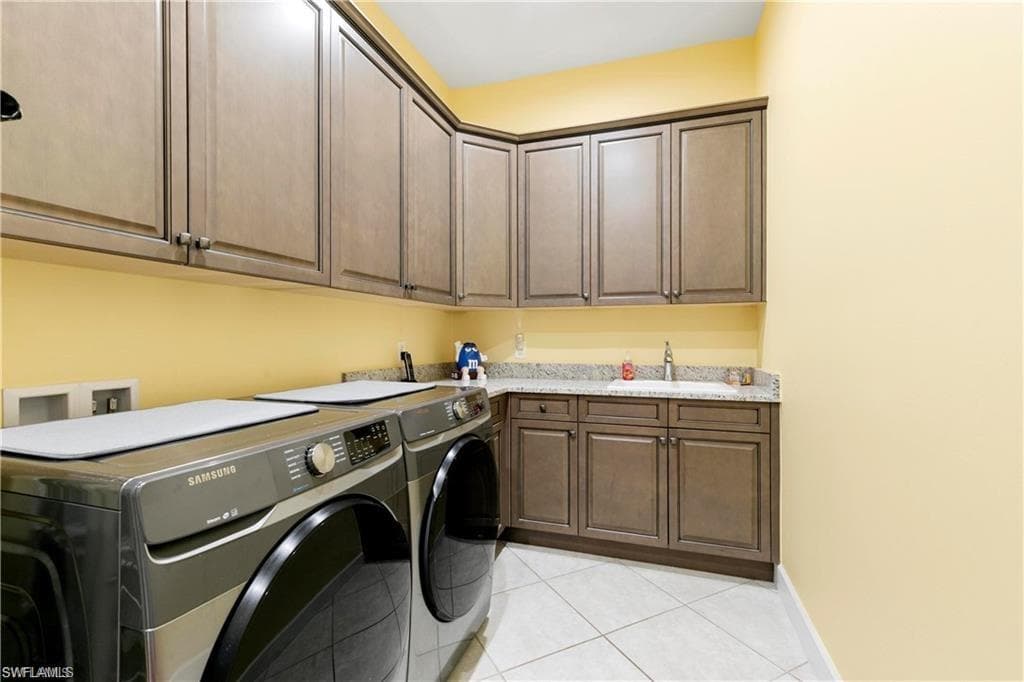 5122 Andros Dr, Naples, FL 34113-21