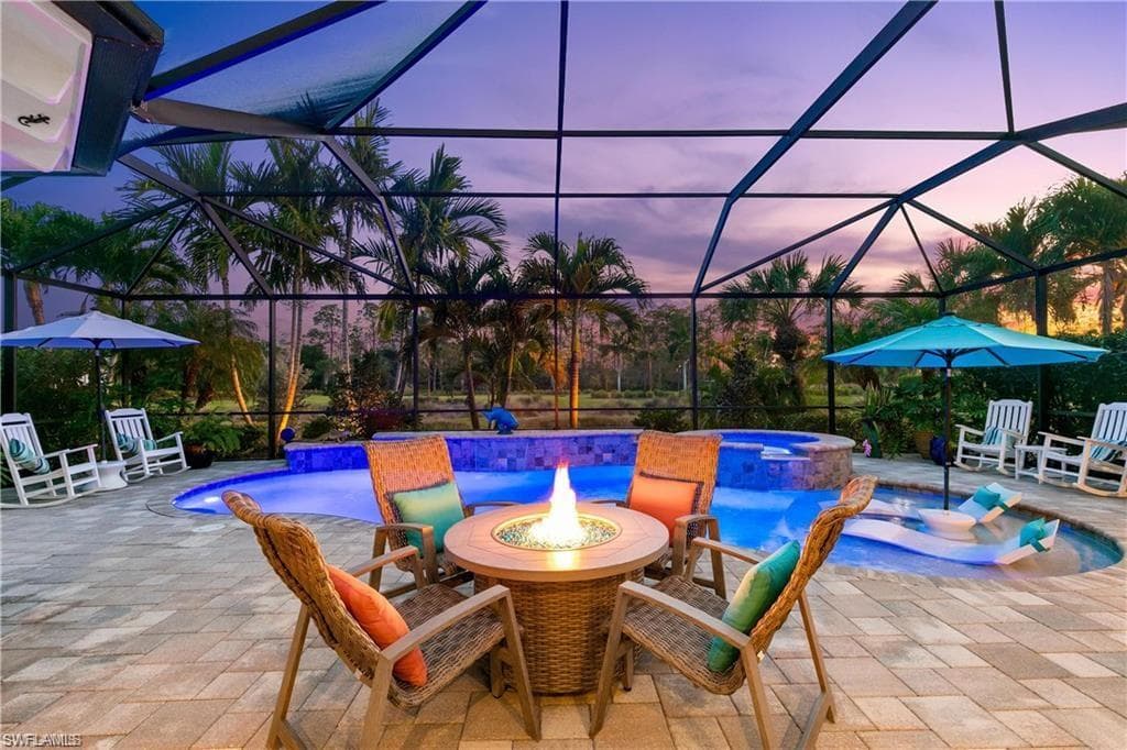 5122 Andros Dr, Naples, FL 34113-24