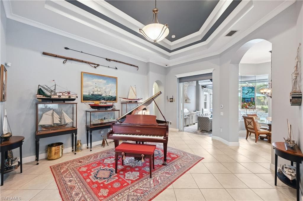 5122 Andros Dr, Naples, FL 34113-4