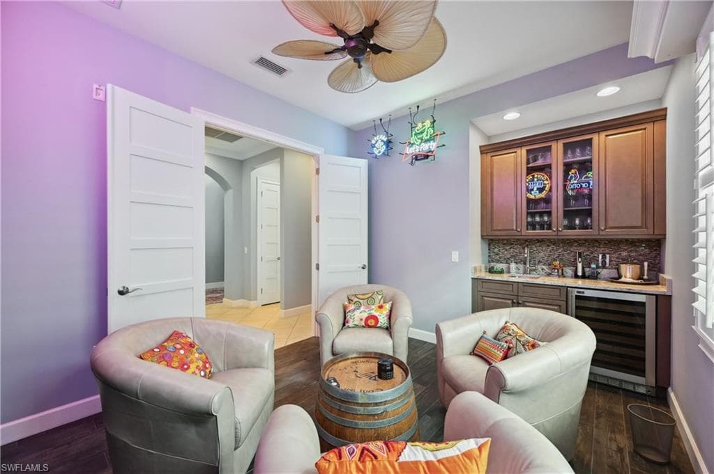 5122 Andros Dr, Naples, FL 34113-6