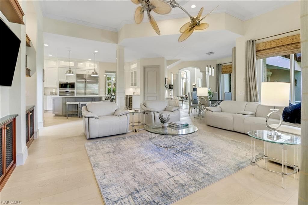 355 Sedgwick Ct, Naples, FL 34108-15