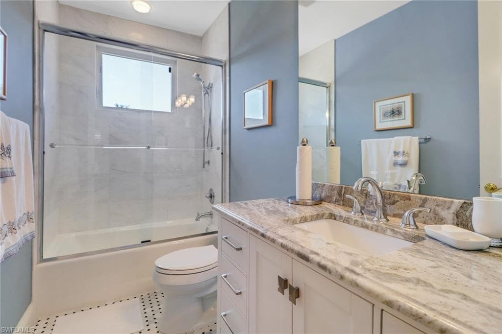 355 Sedgwick Ct, Naples, FL 34108-25
