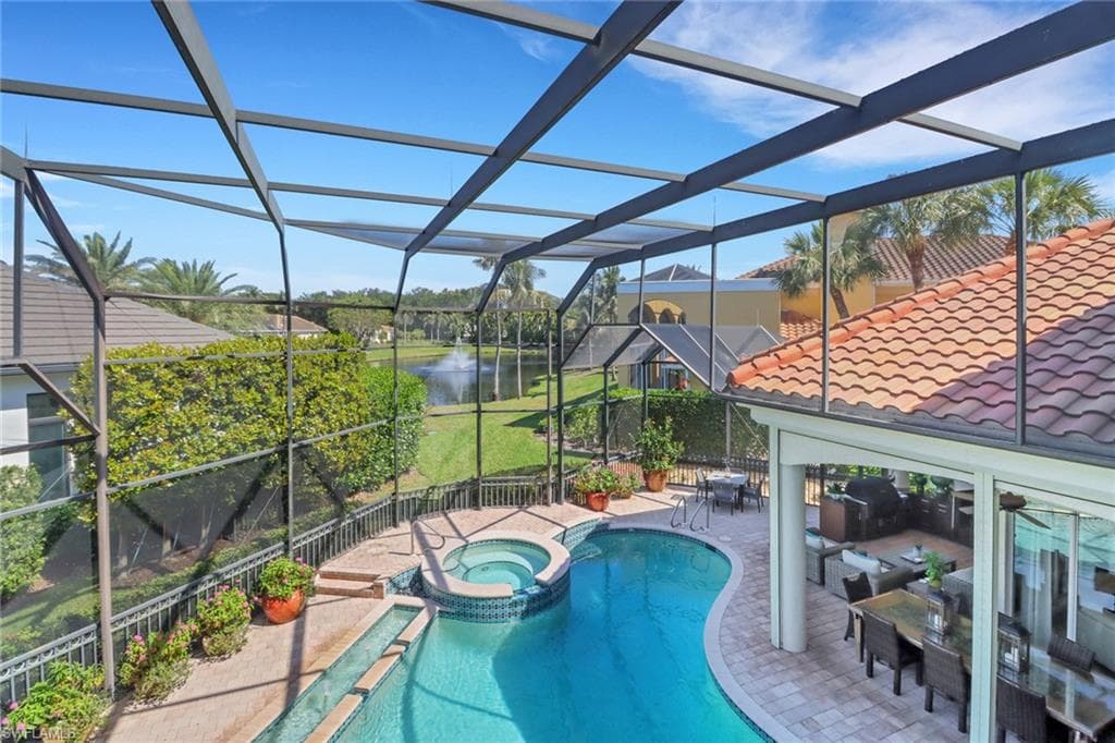 355 Sedgwick Ct, Naples, FL 34108-29