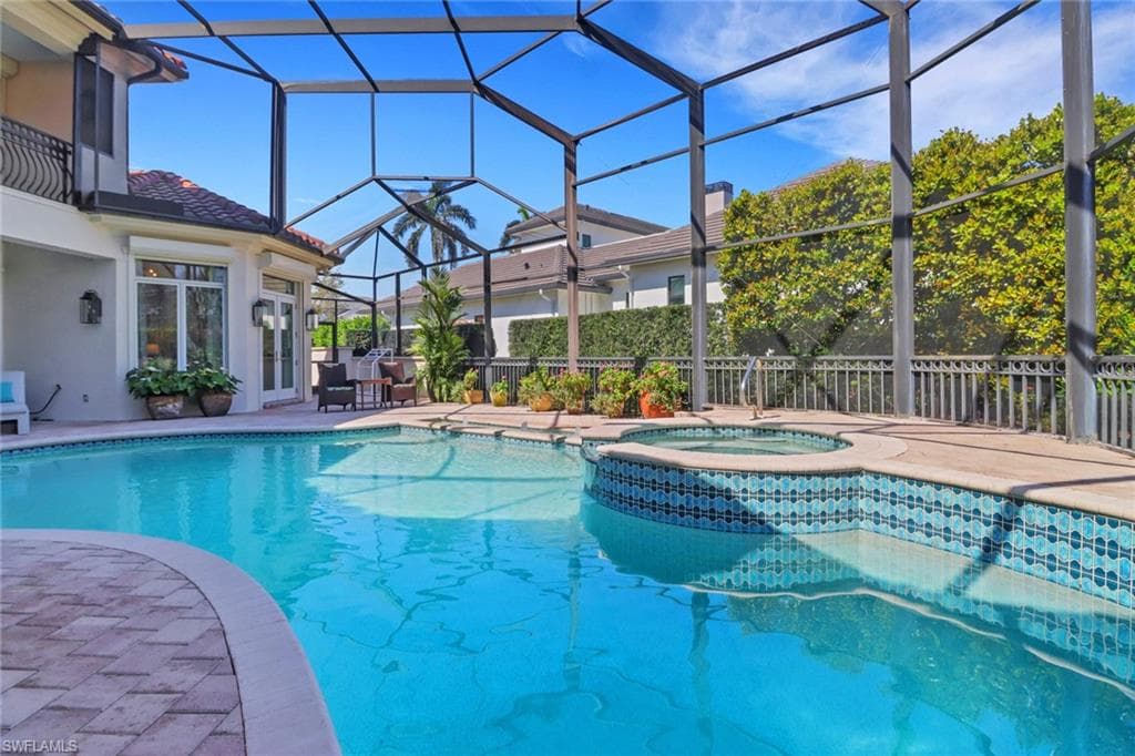 355 Sedgwick Ct, Naples, FL 34108-36