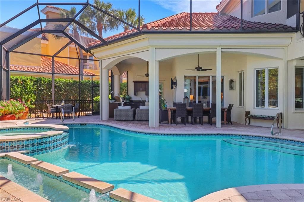 355 Sedgwick Ct, Naples, FL 34108-38