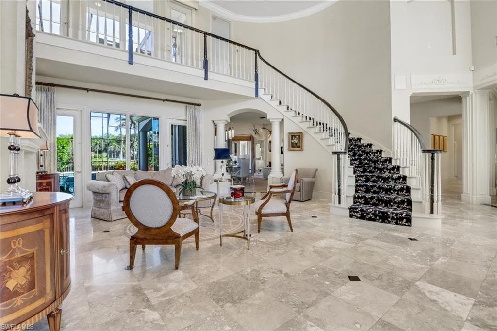 355 Sedgwick Ct, Naples, FL 34108-5