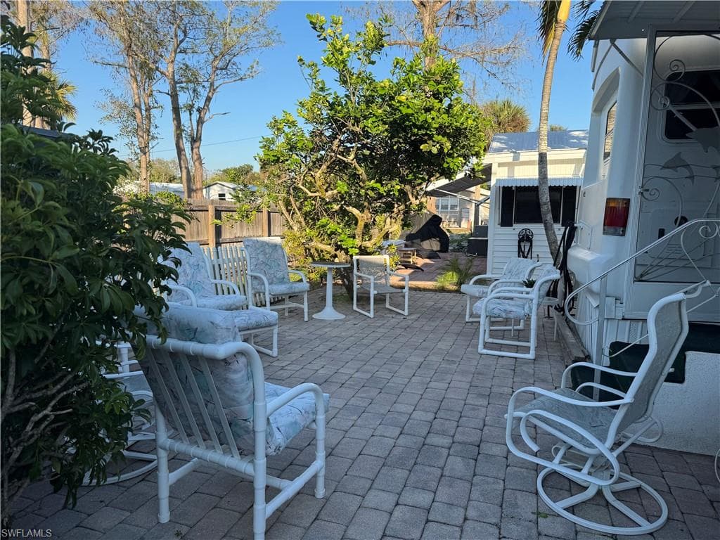 158 Cheetah Dr 158, Naples, FL 34114-14