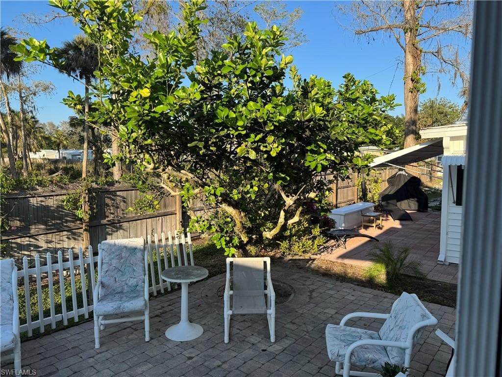 158 Cheetah Dr 158, Naples, FL 34114-15