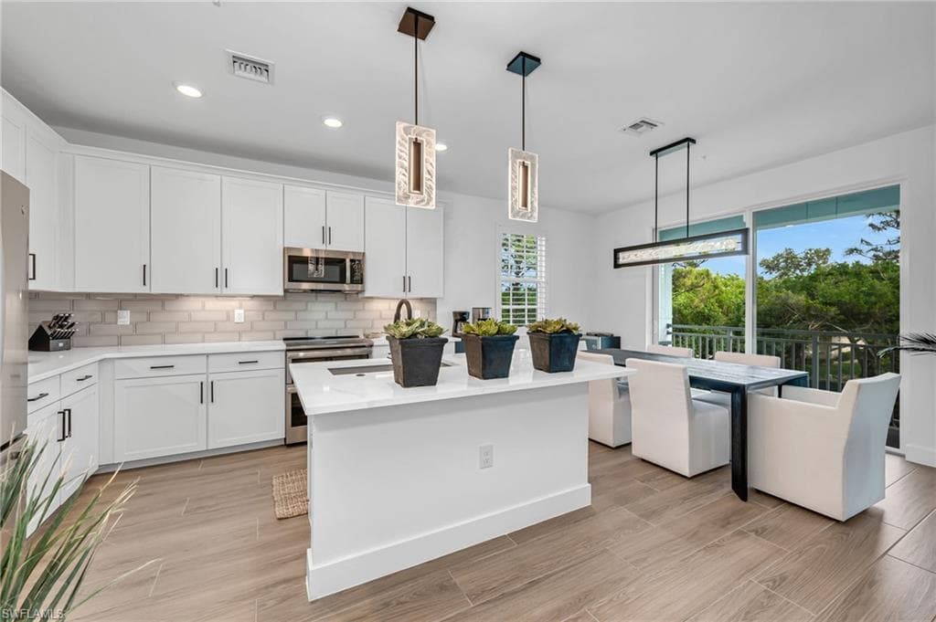 26390 Coco Cay Cir 201, Bonita Springs, FL 34135-7