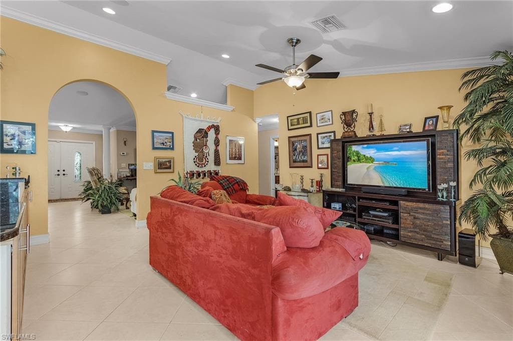 10094 Boca Cir, Naples, FL 34109-9