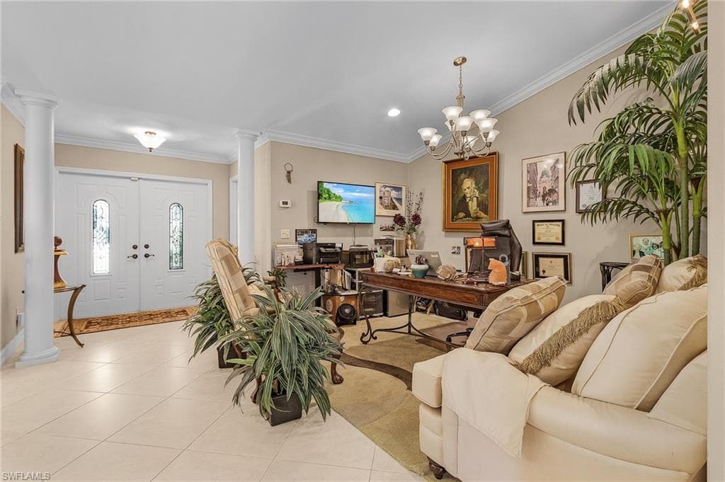 10094 Boca Cir, Naples, FL 34109-15