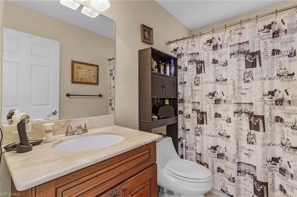 10094 Boca Cir, Naples, FL 34109-16