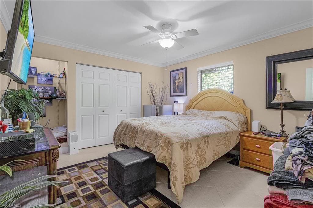 10094 Boca Cir, Naples, FL 34109-18