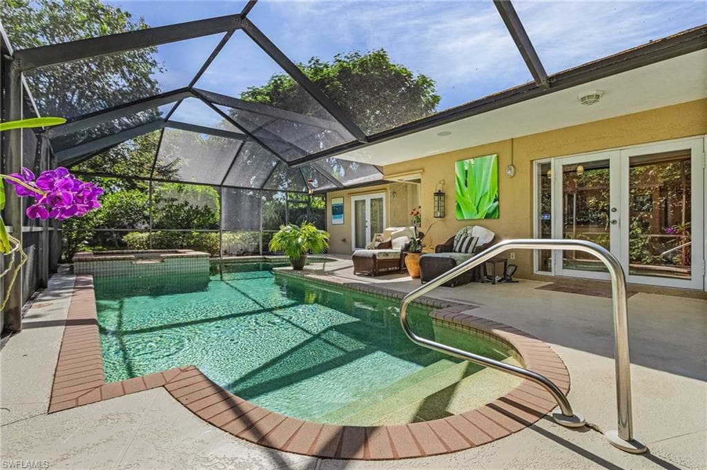 10094 Boca Cir, Naples, FL 34109-2