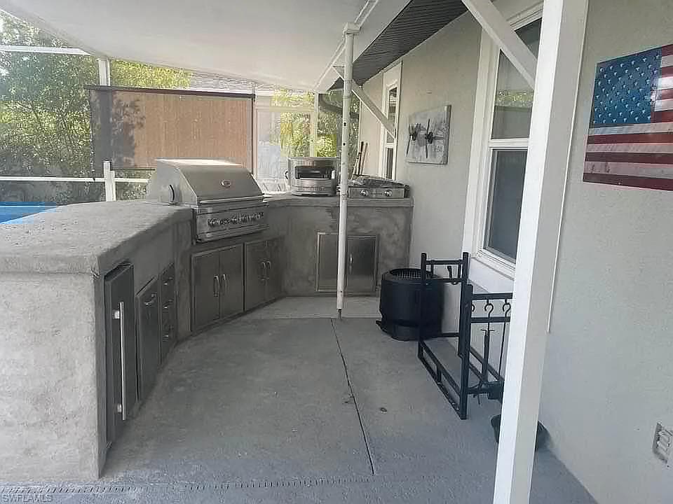 125 11th St, Cape Coral, FL 33909-4