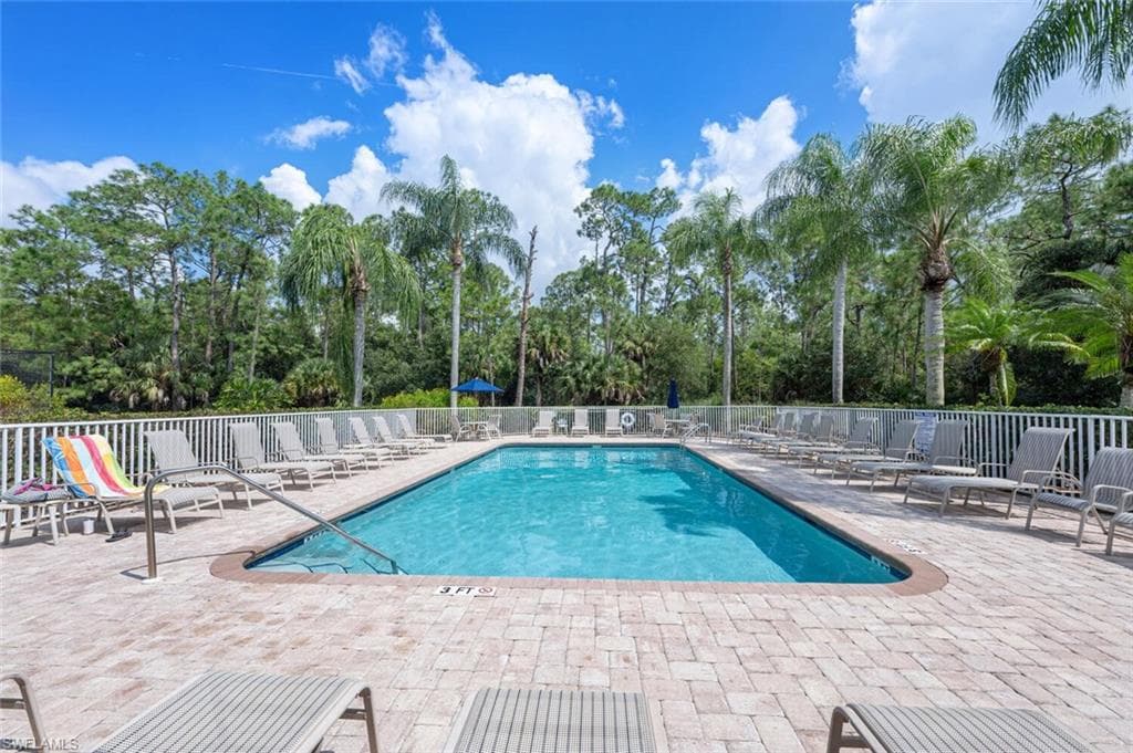 7515 Stoneybrook Dr 814, Naples, FL 34112-24
