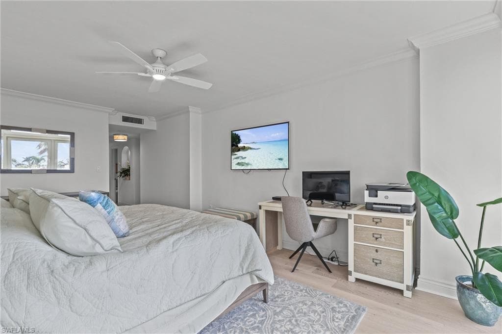 4031 Gulf Shore Blvd N 5f, Naples, FL 34103-27