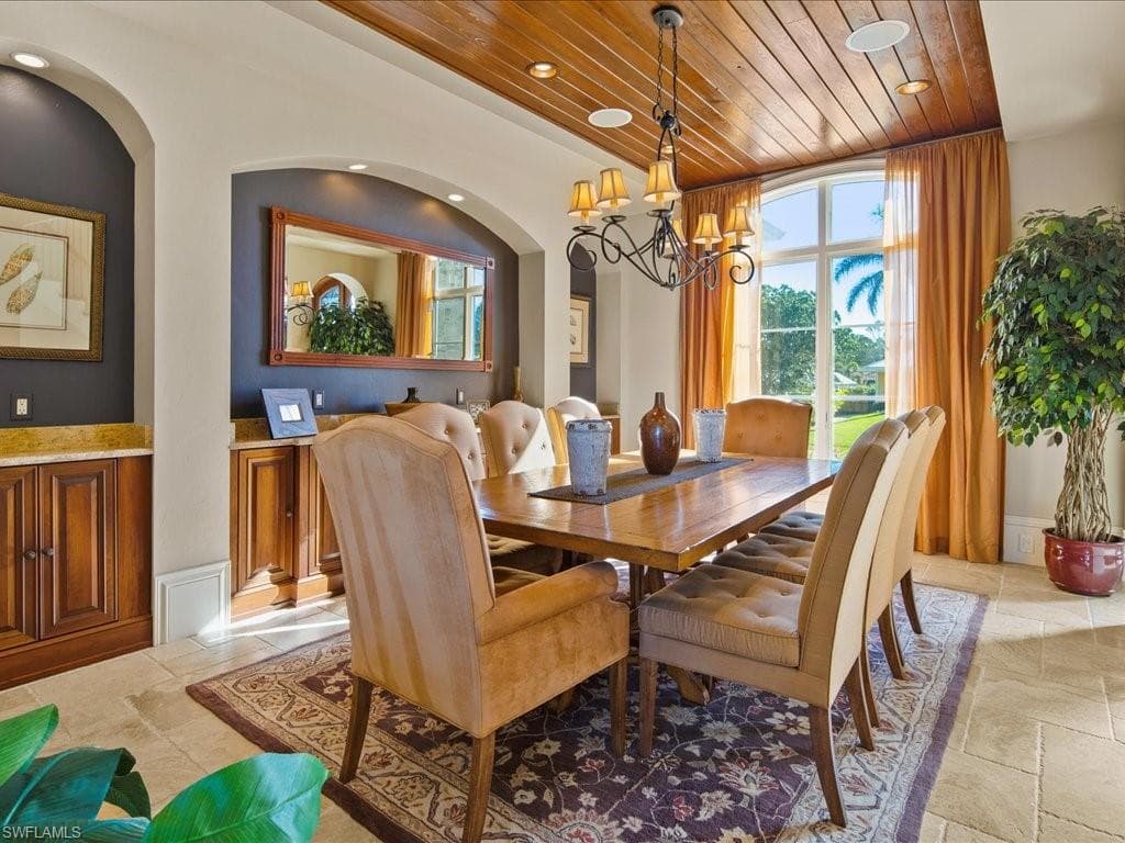 1550 Mullet Ln, Naples, FL 34102-19