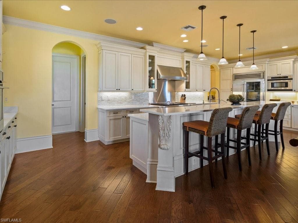 1550 Mullet Ln, Naples, FL 34102-23