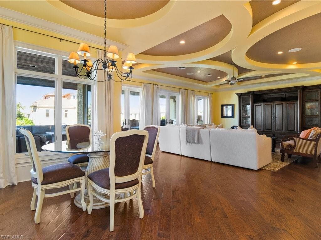 1550 Mullet Ln, Naples, FL 34102-26